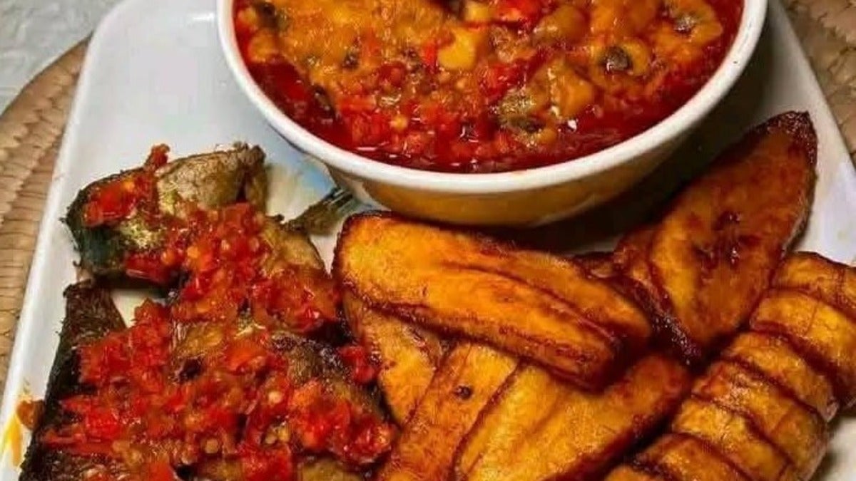 Authentic Fried bream in beans sauce