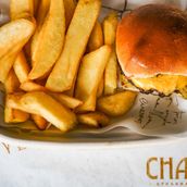KIDS CHEESEBURGER SLIDER MEAL
