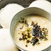 Idli With Chutney
