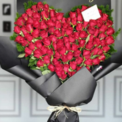 Heart Of Red Roses 