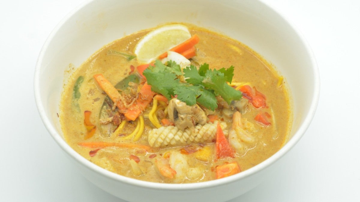 Seafood Singapore Laksa (Singapore Laksa Talay)