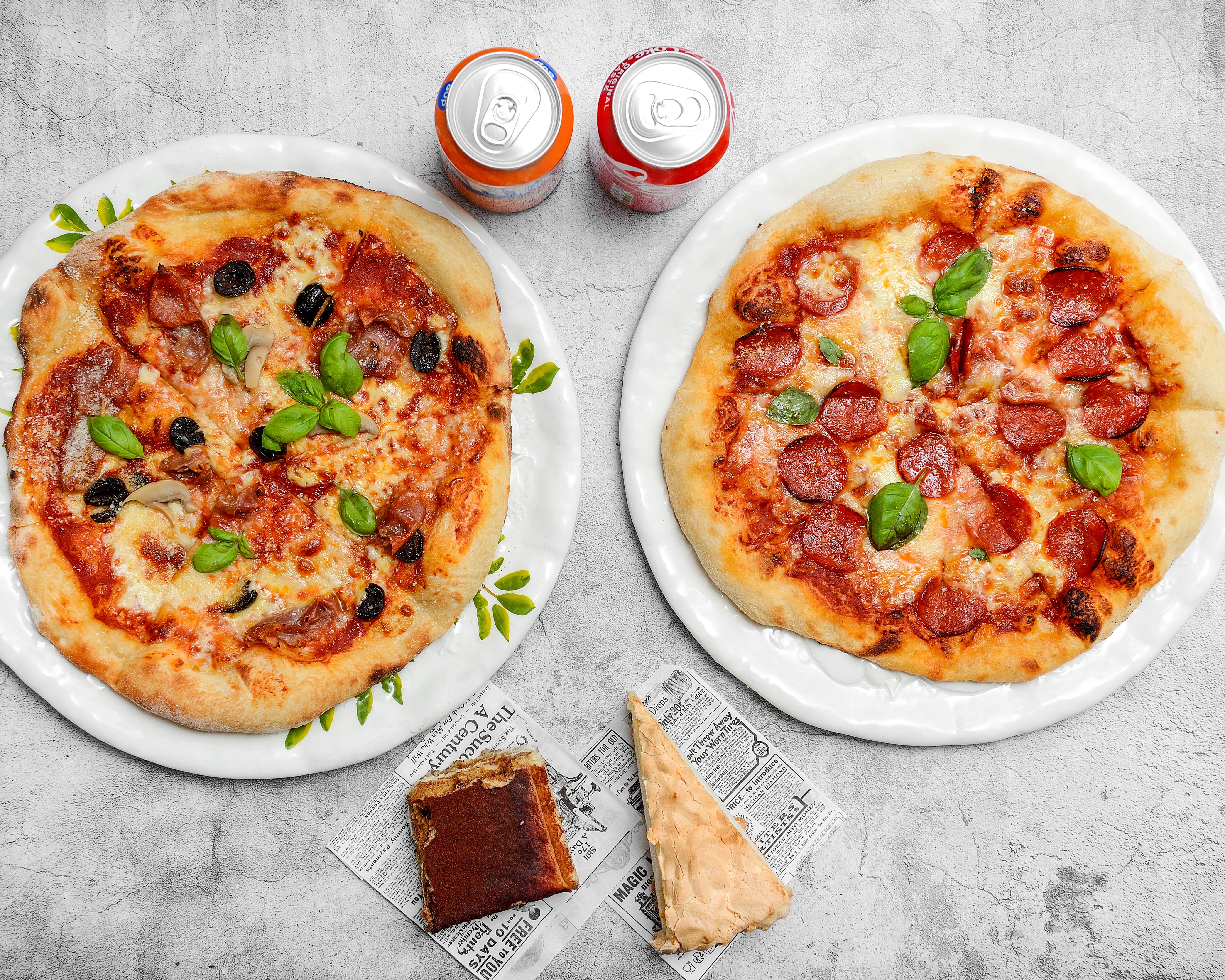 2 Pizza, 2 Drinks & 2 Desserts