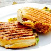 Grilled Vada Paav 