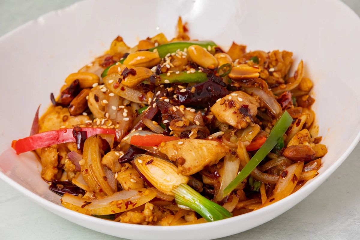 405. Kung Po Chicken Rice Box 宫保鸡丁盒饭