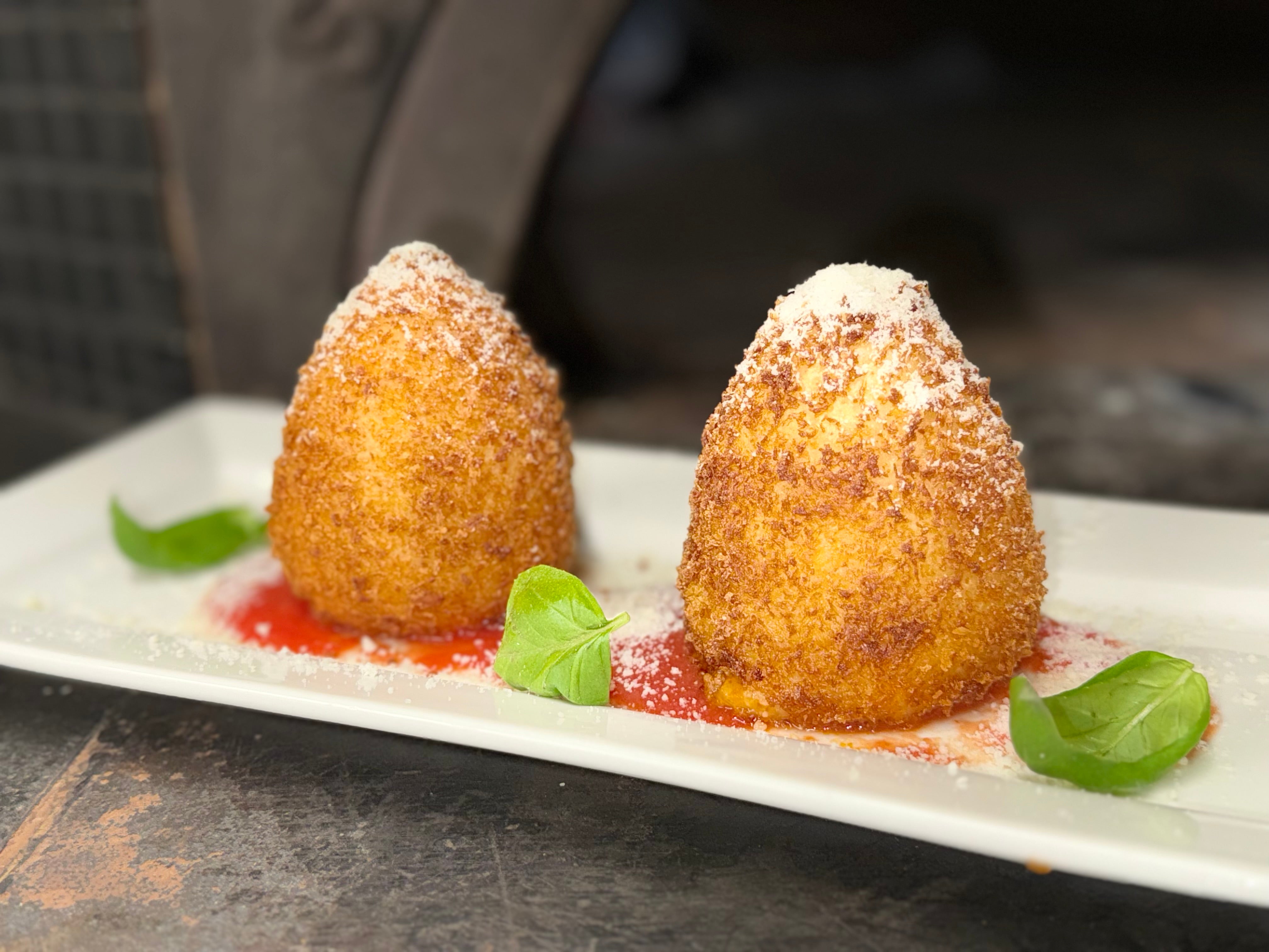 Arancini Al Ragu (2 Pieces)