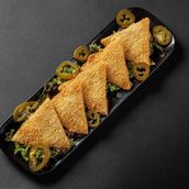 Cheddar Jalapeño Samosa