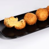 Spicy Jalapeno Cheese Balls