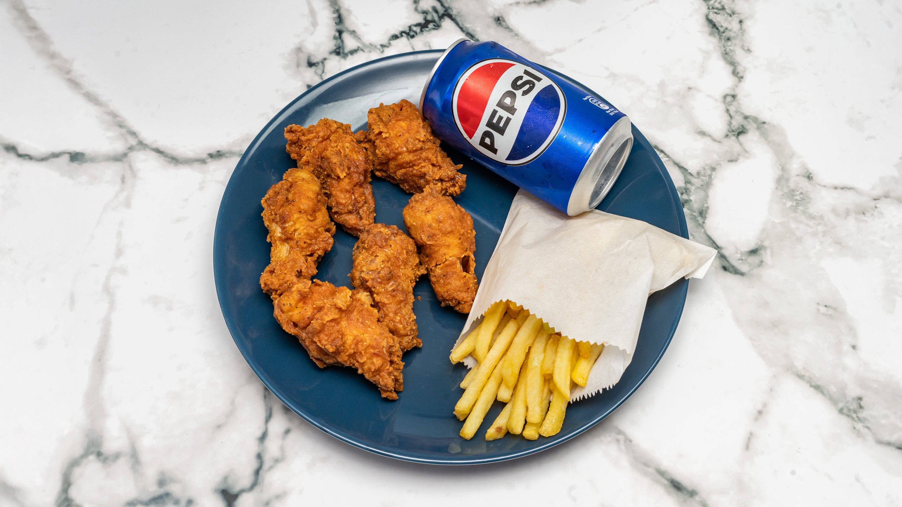 Hot Wings meal