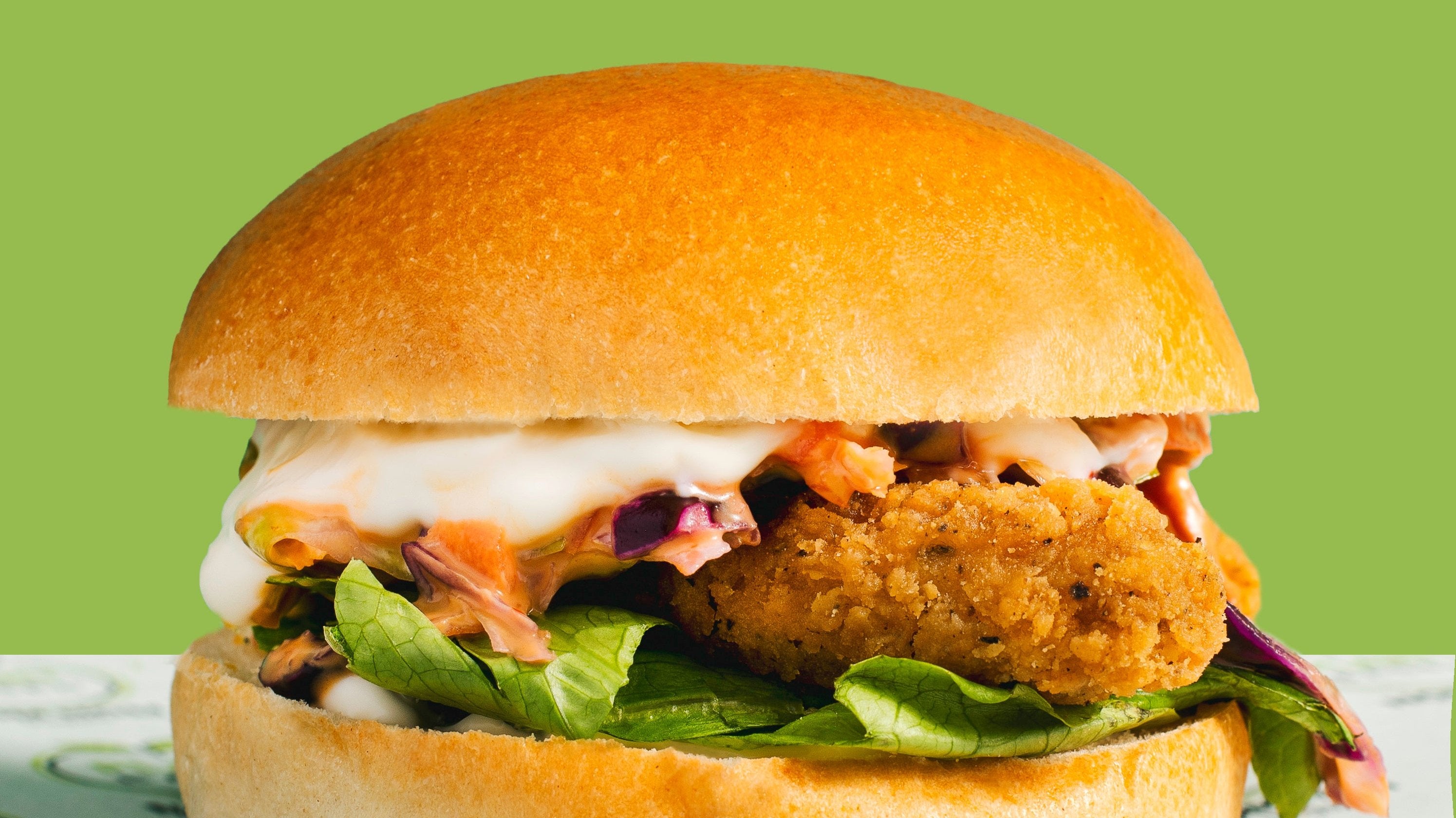 Texas Vegan Chicken x Coleslaw Burger (VE)
