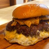 Truffle Cheese Burger 