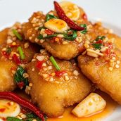 FISH CHILLY (DRY/GRAVY) (S) Gluten Eggs