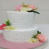 White Cake With Roses Layer 2