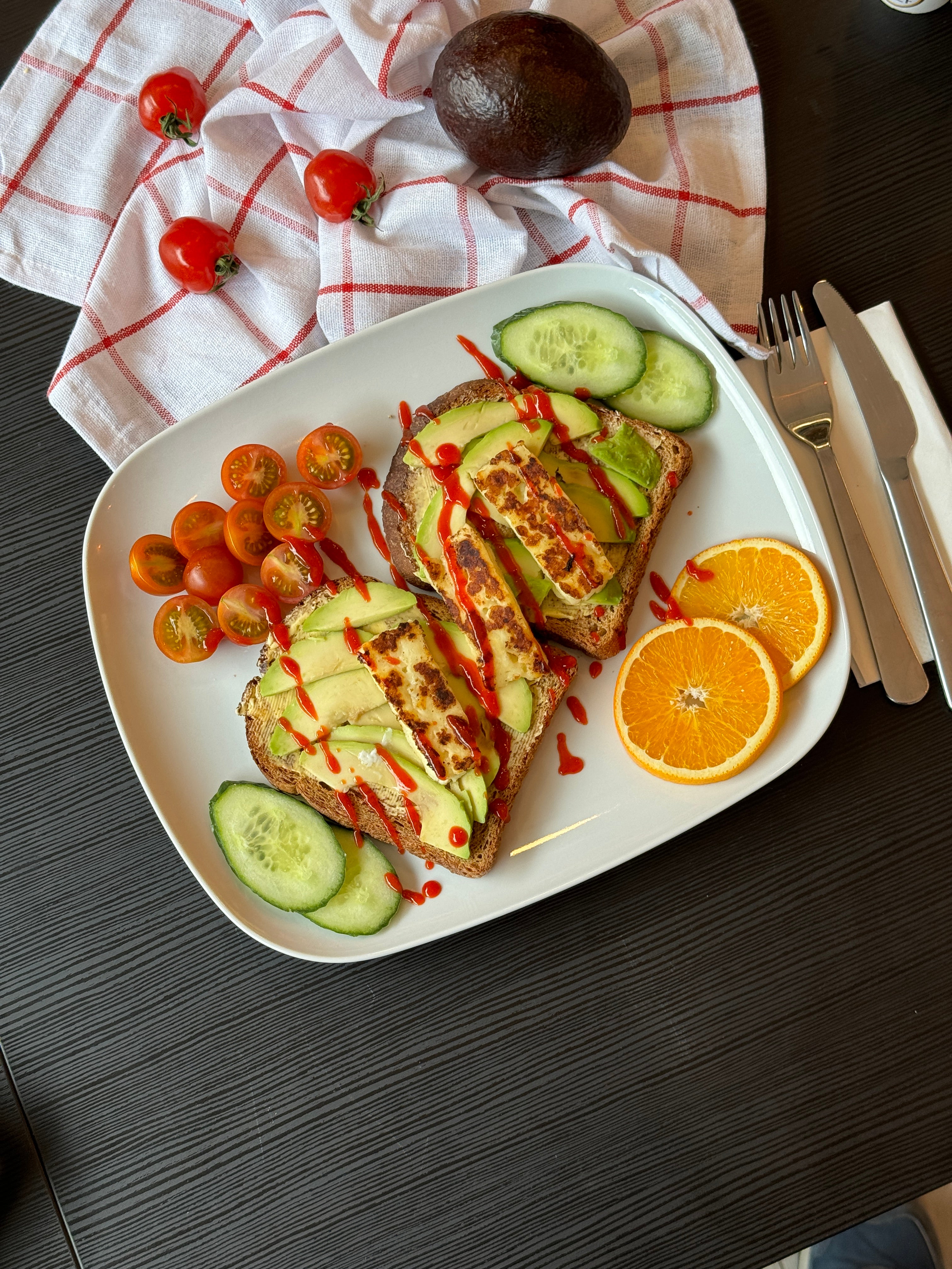 Avocado and Halloumi