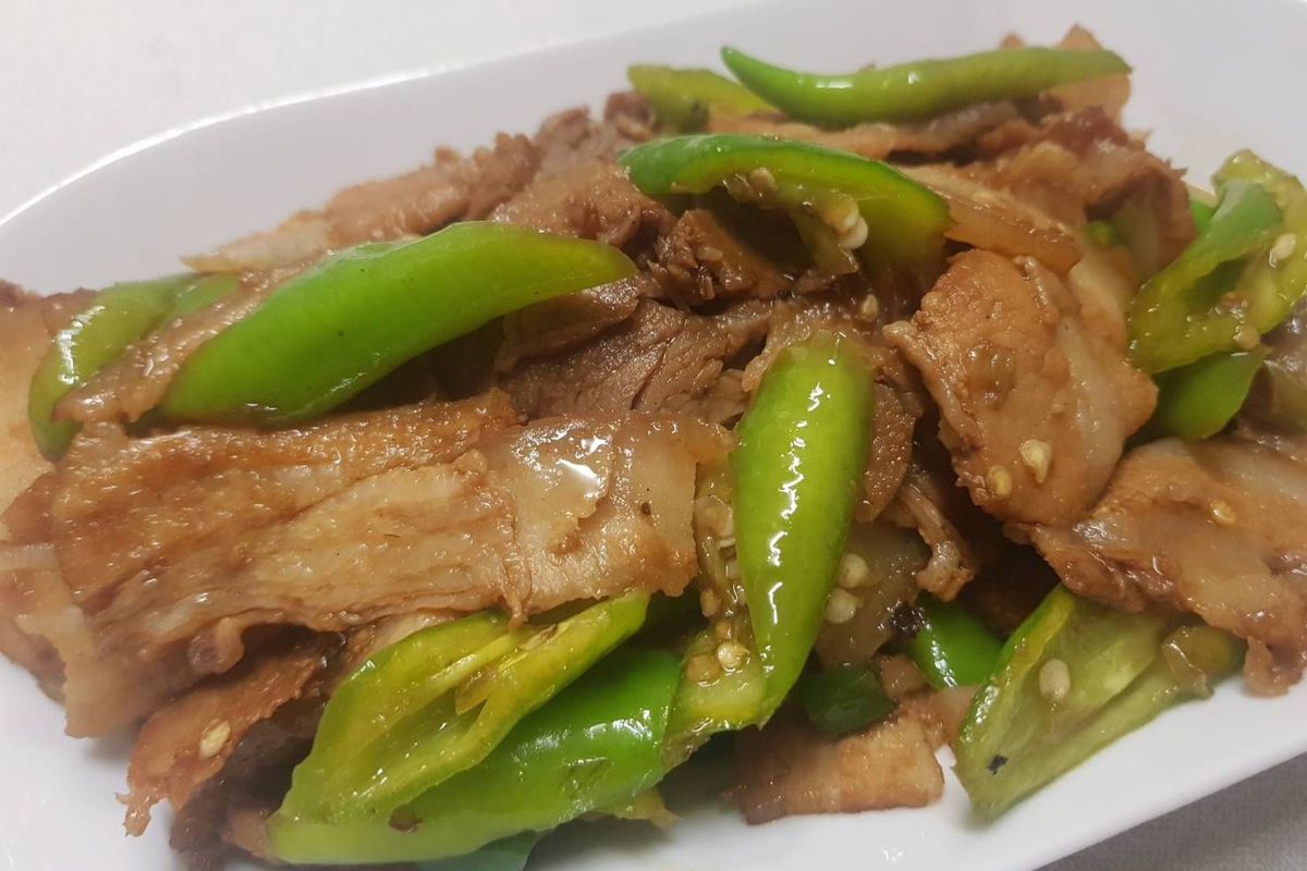 511. Sliced Pork with Green Chilli Rice Bowl 杭州尖椒小炒肉蓋饭