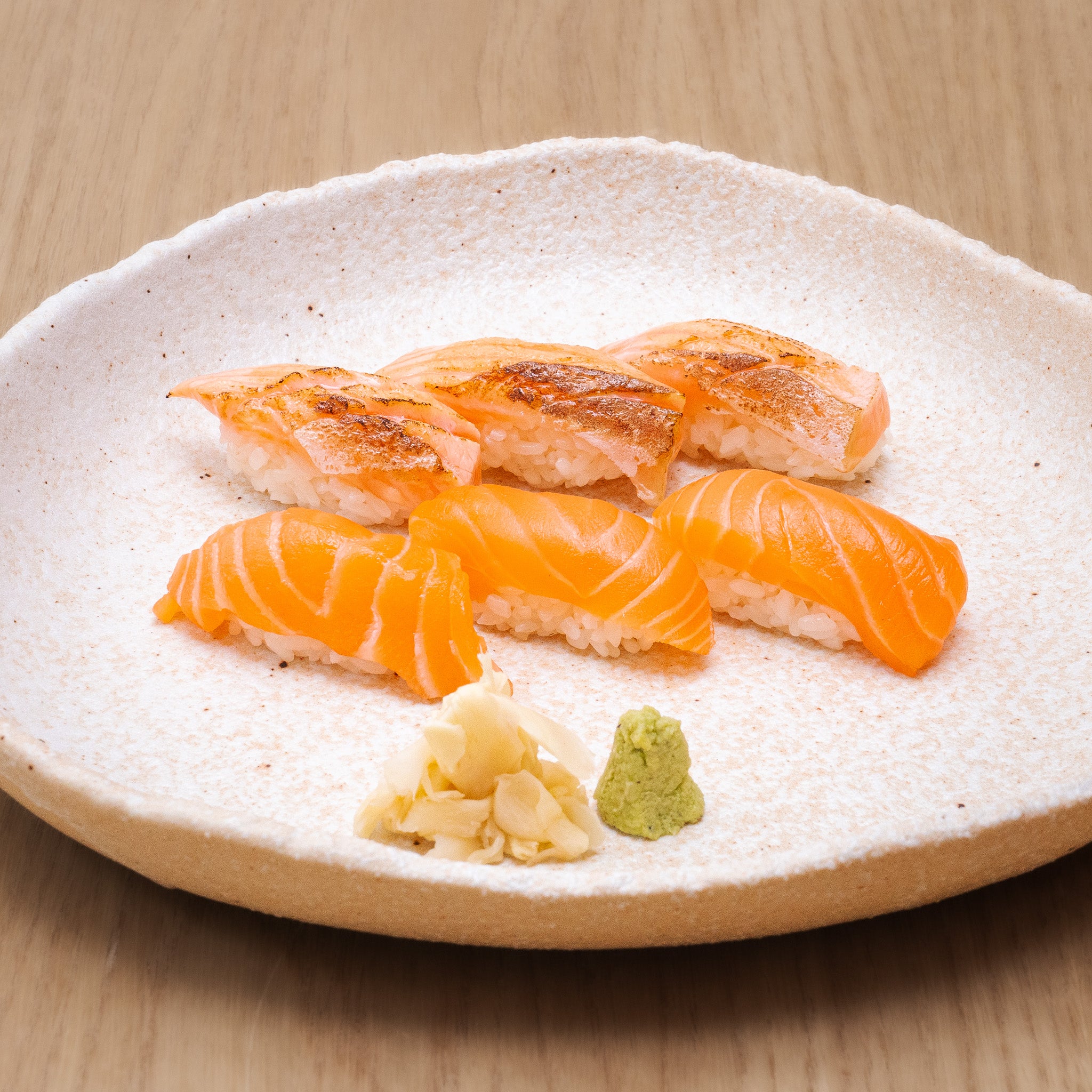 Salmon and Aburi Salmon - 6 pieces