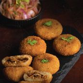 Chicken Kheema Aloo Tiki (6 pcs)
