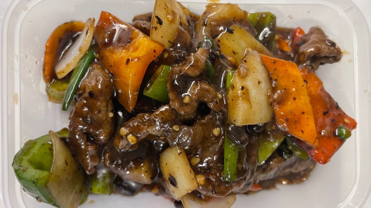 Stir-Fried Beef with Black Bean Sauce and Chilli
