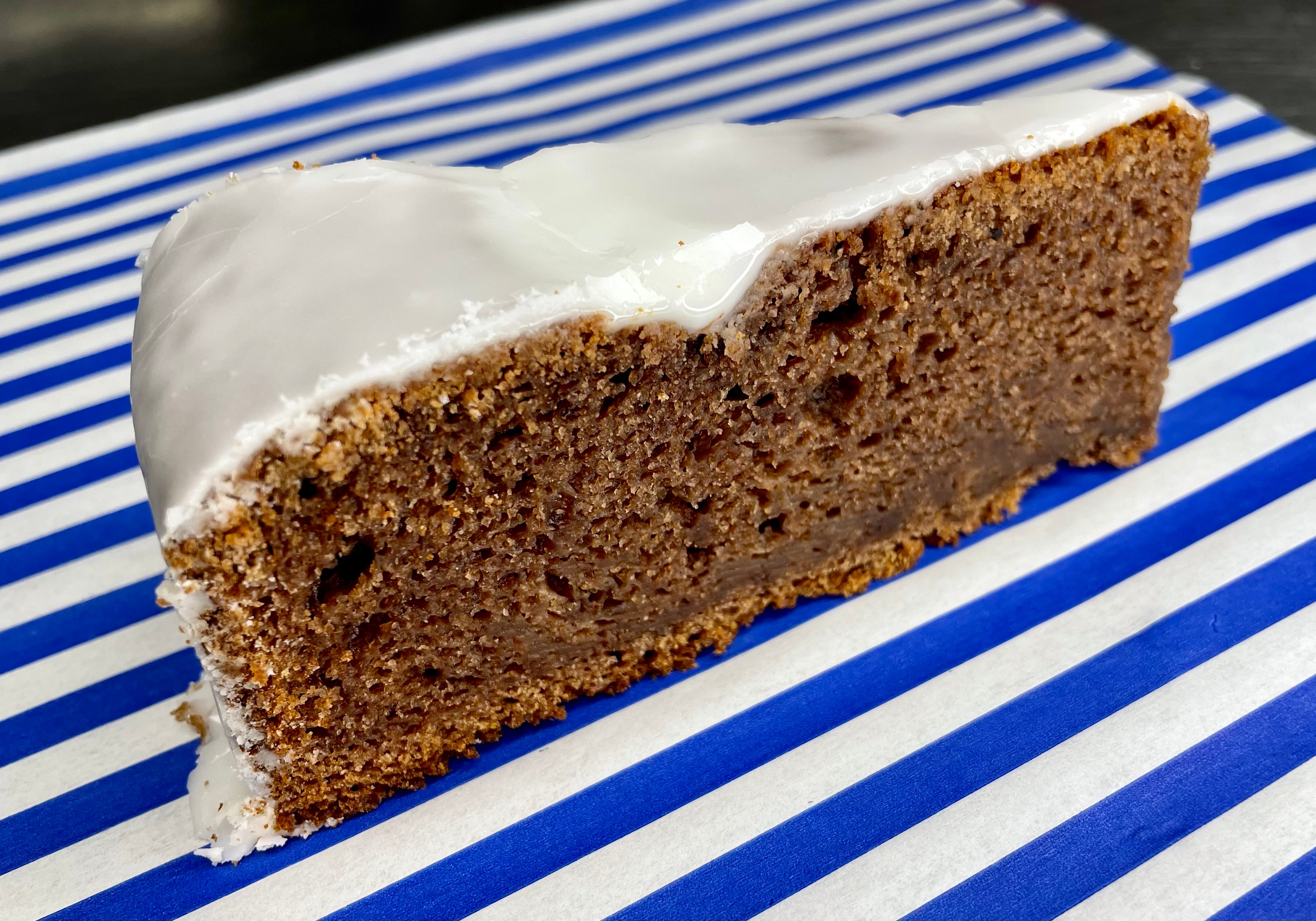 Ginger Rum Cake (Per Slice)