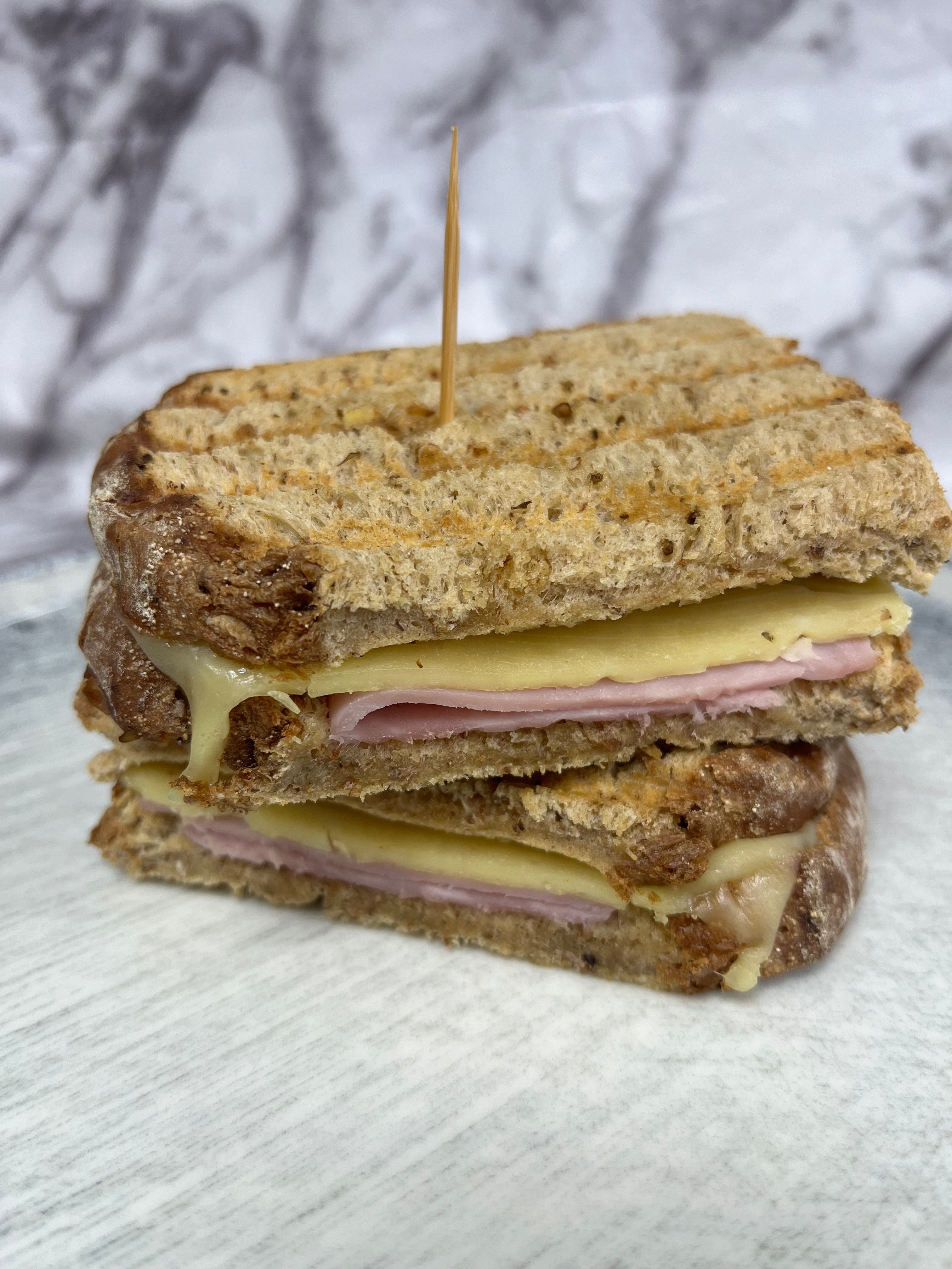 Ham & Cheese sandwich
