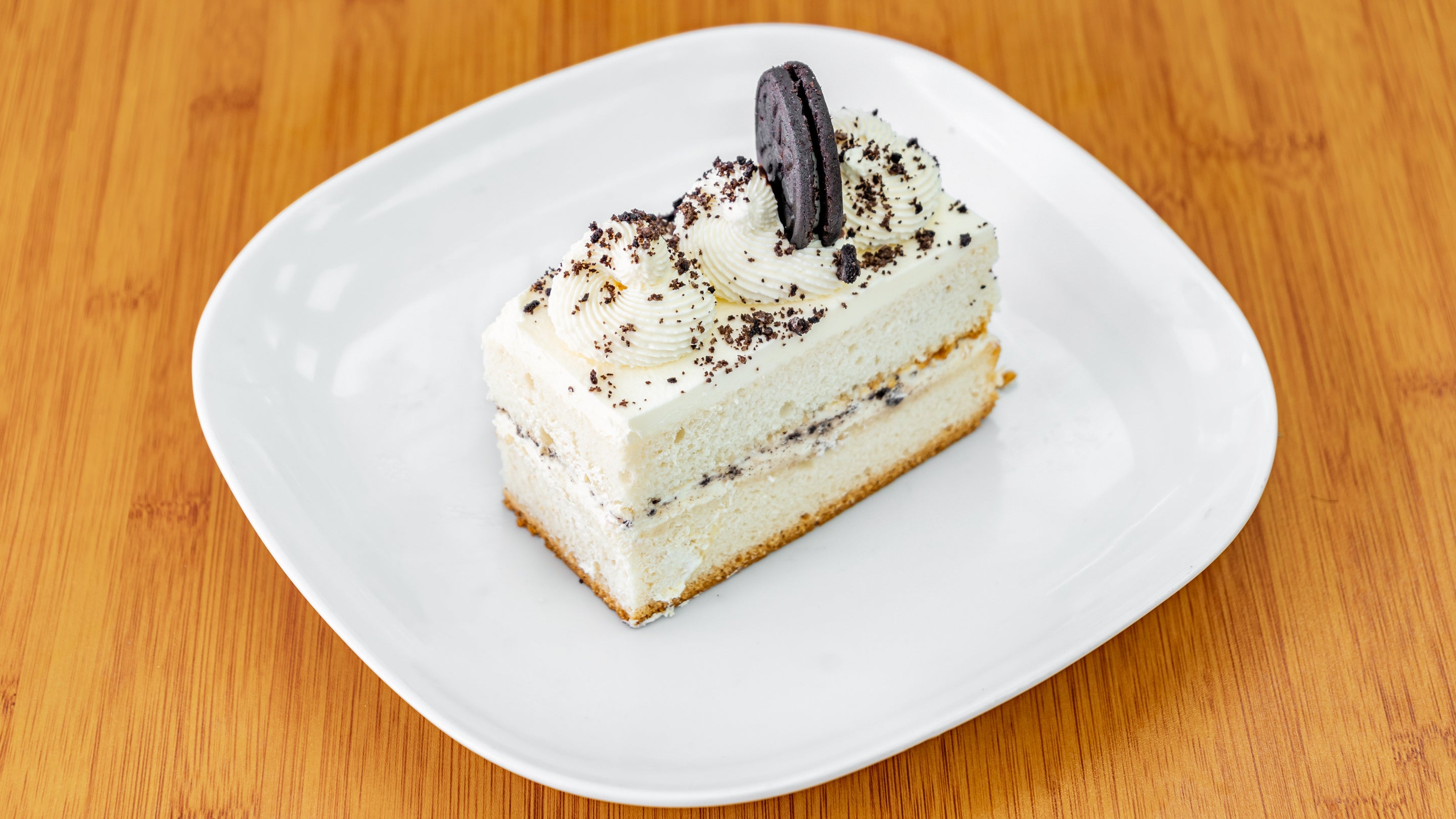 Oreo Cake Slice