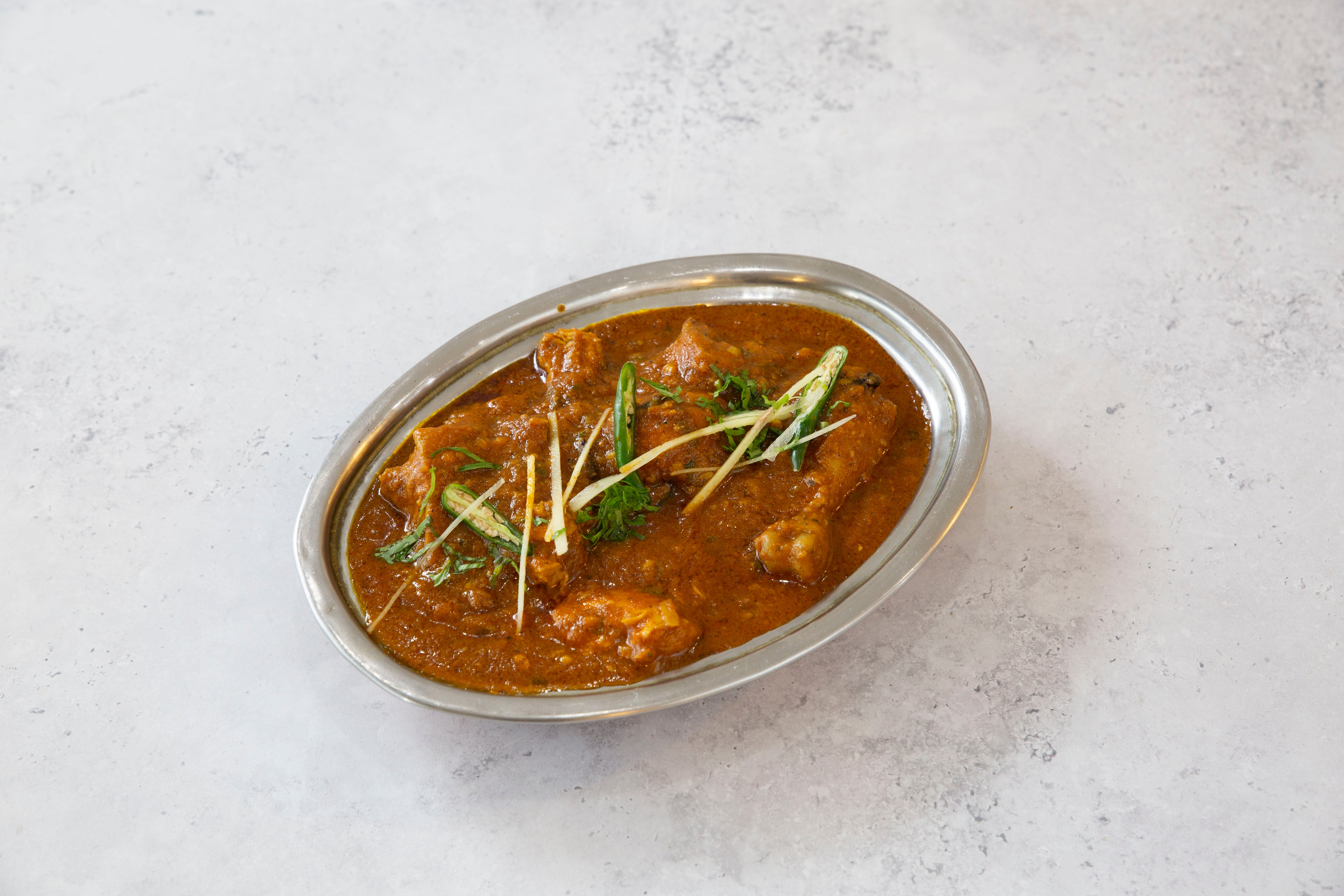 Dhaba Murgh (On Bone)