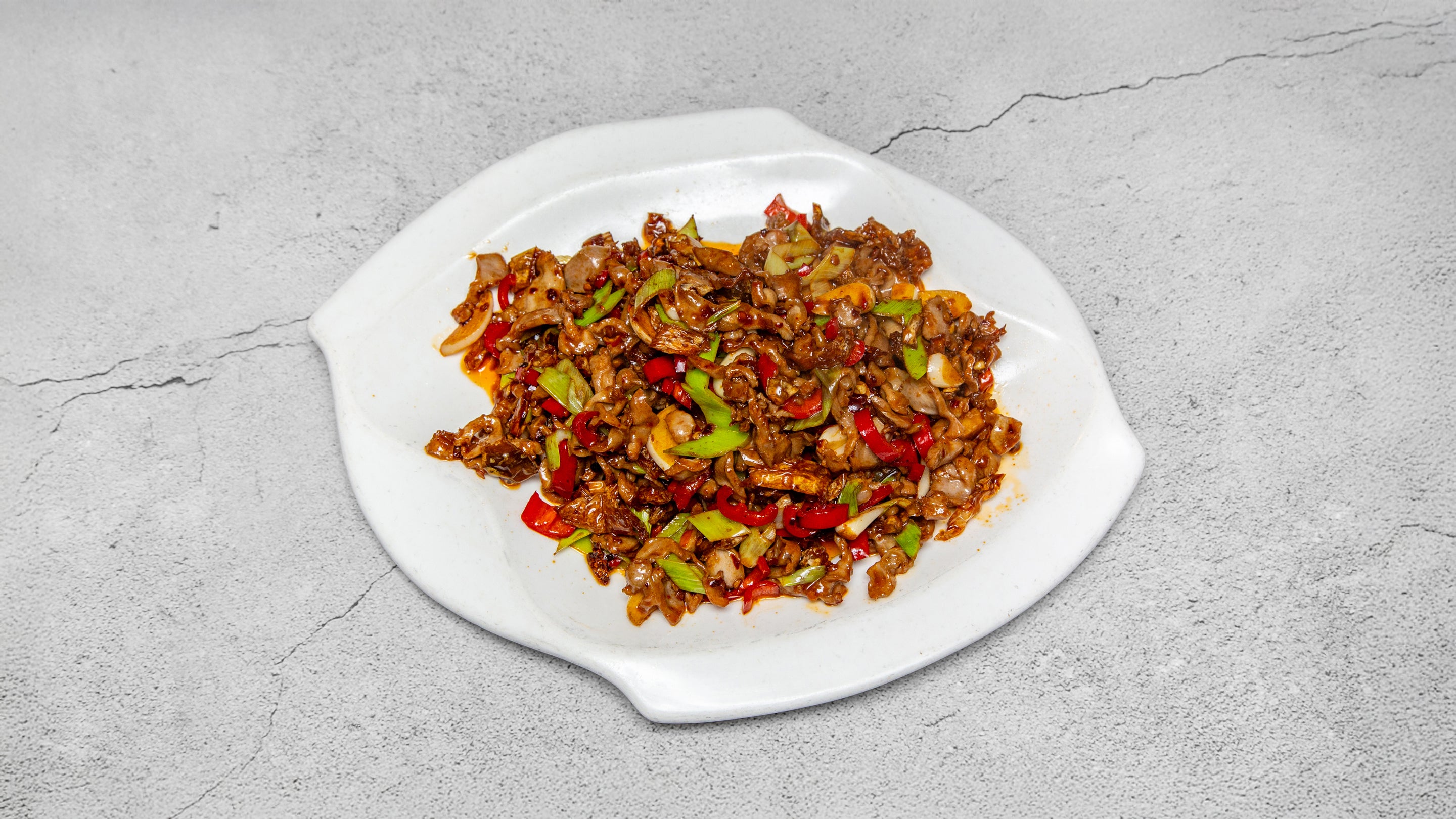 Sauteed Chicken Gizzard with White Chilli 白辣椒鸡胗