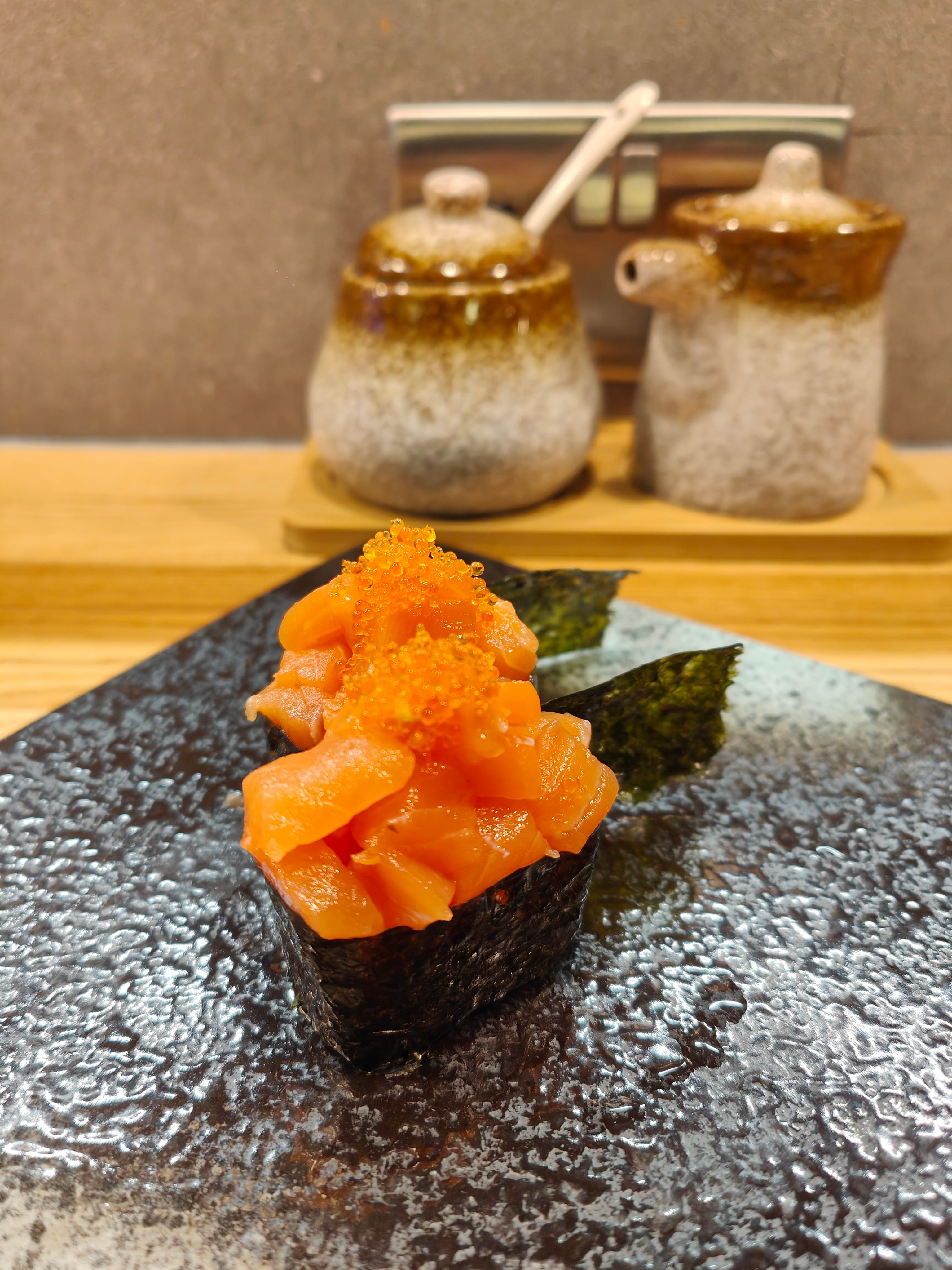 Salmon Gunkan