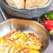 Eggs W Halloumi