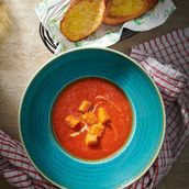 Cream of Roasted Tomato Soup - 324 Kcal