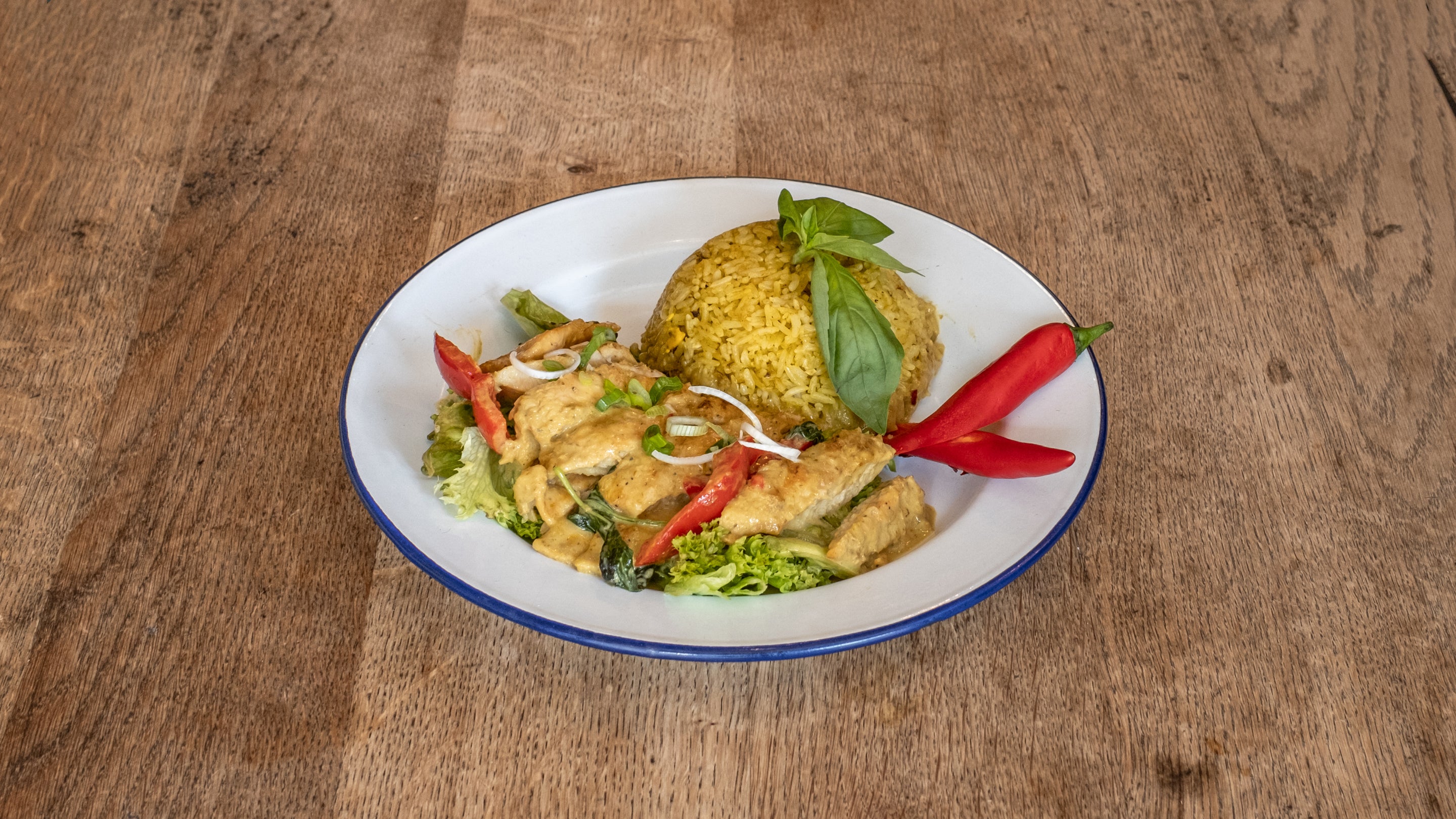 Green Curry Fried Rice with Grilled Chicken (Slightly Hot)