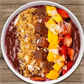 Brownie And Strawberries - Acai Puree