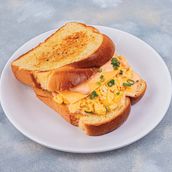 Egg Omelette w. Bread