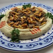 Hommos With Meat
