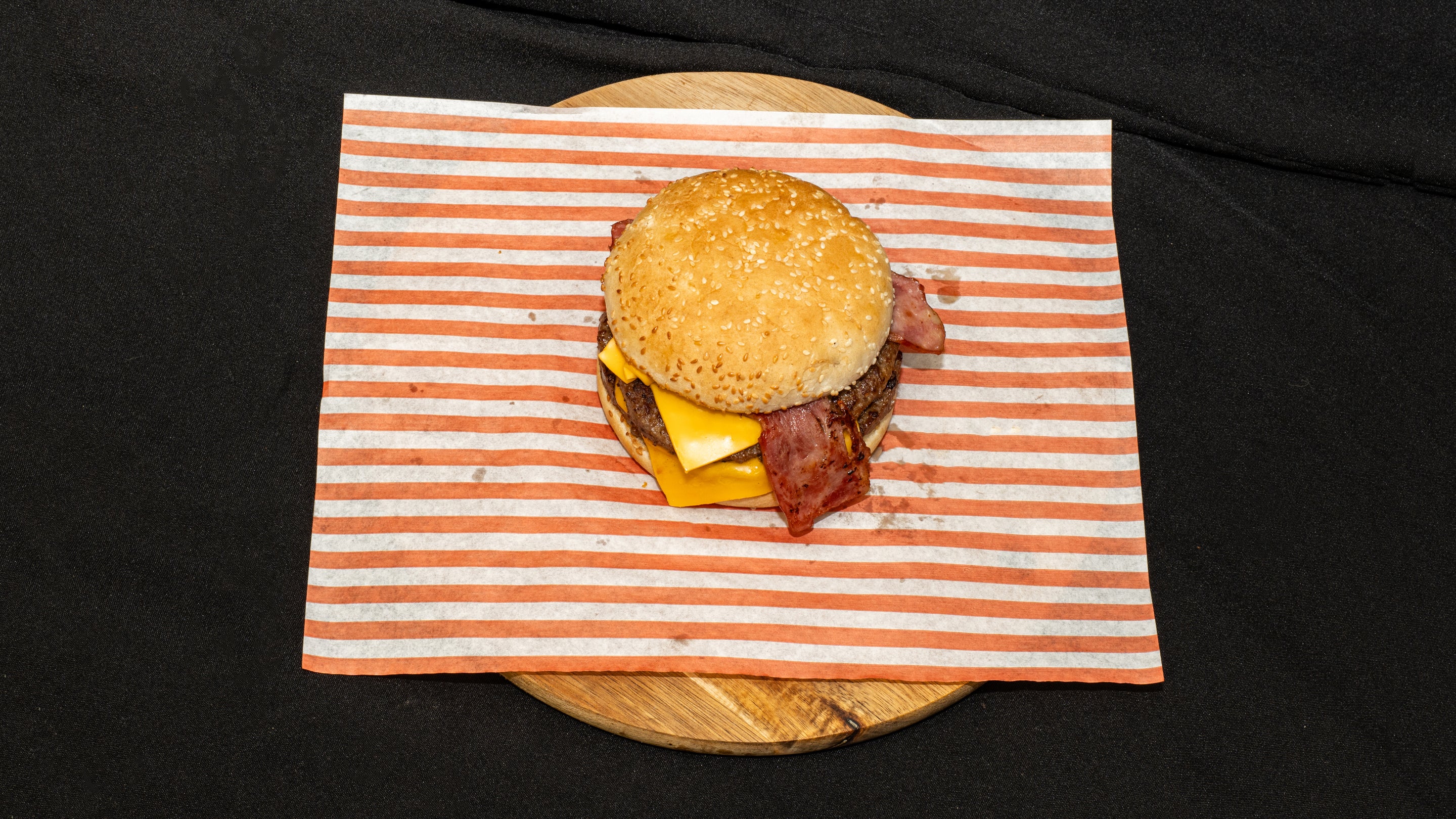 Cheeseburger with Bacon