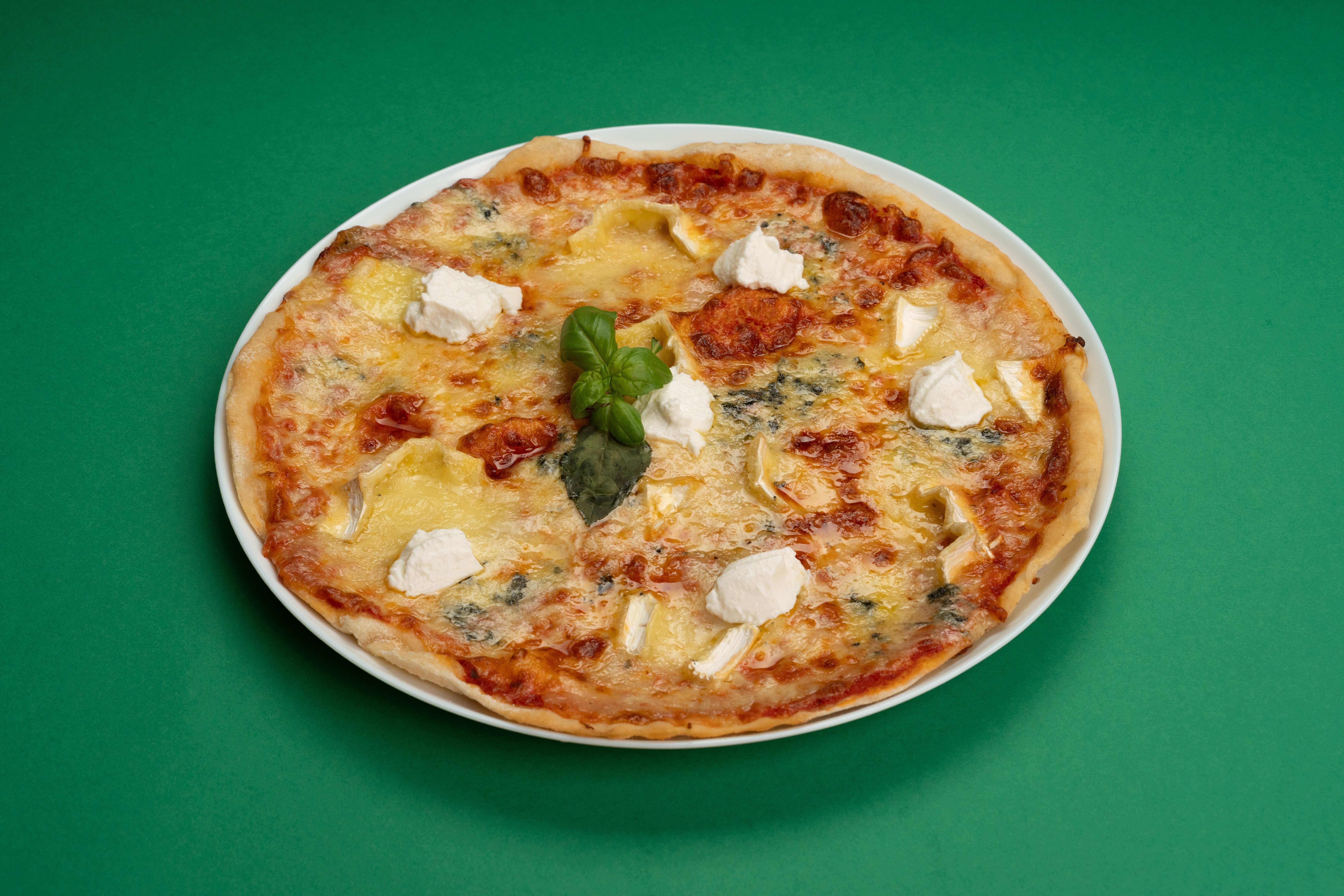 Quattro Formaggi Pizza