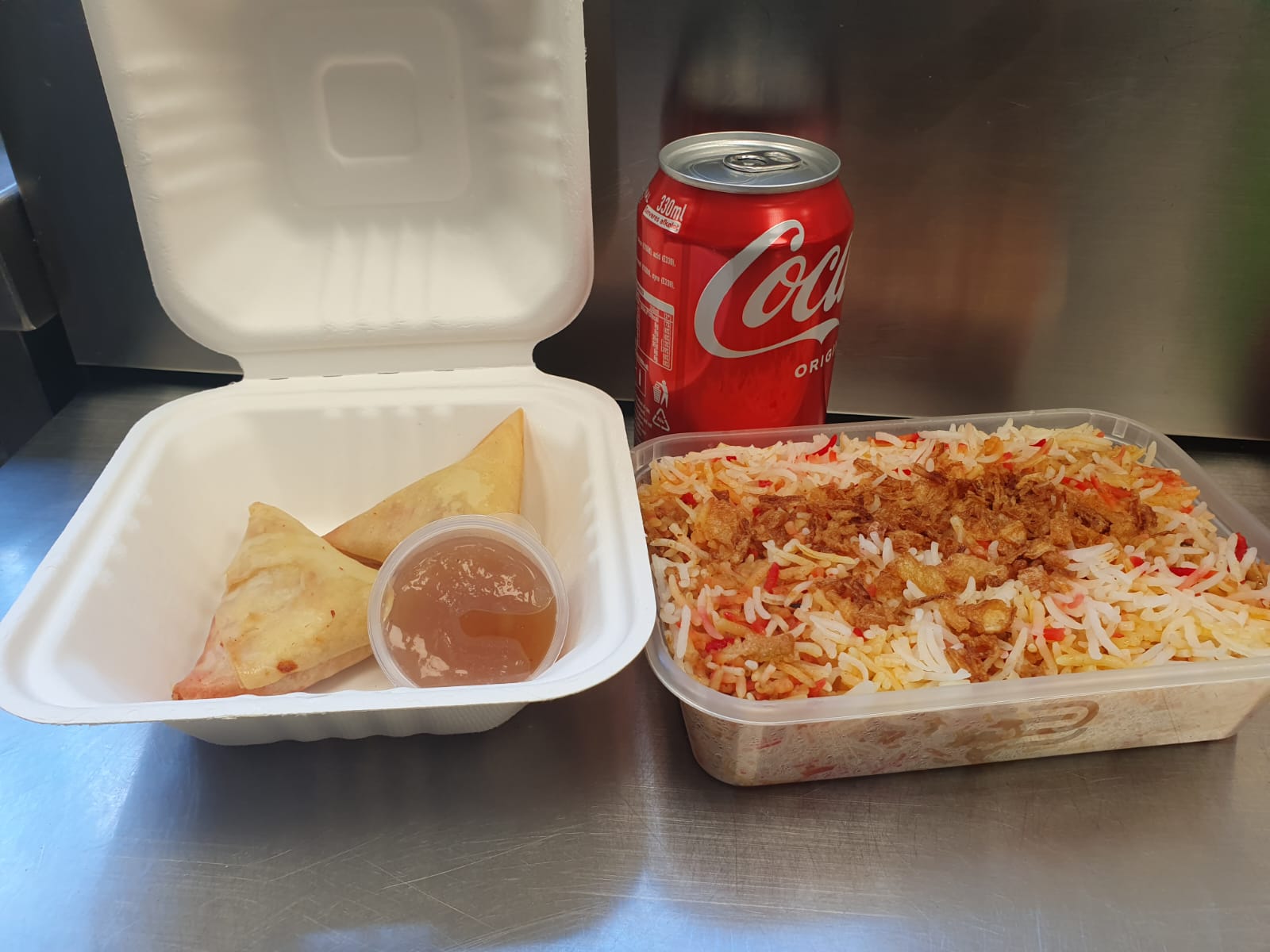 Vegan Express Deal - Punjabi Samosa + Main + Drink