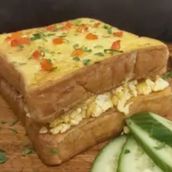 Scrambled Eggs Sandwich
