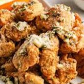 Crispy Parmesan Boneless Garlic chicken (8pcs)