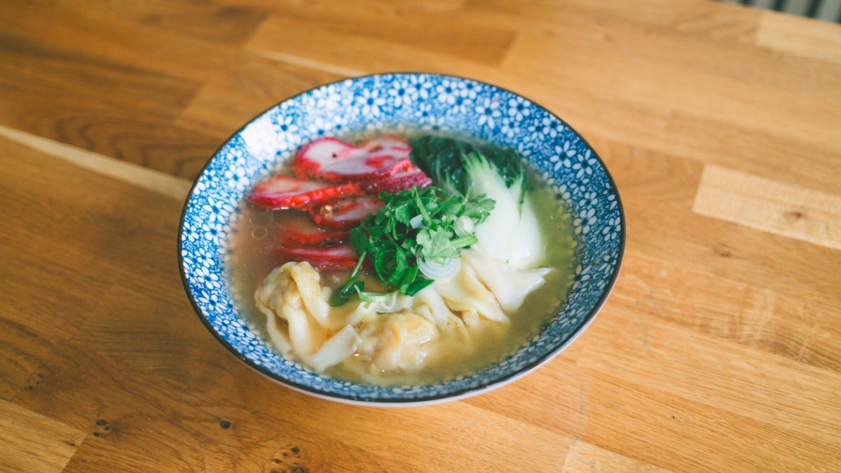 Egg noodle & Wonton bbq pork soup