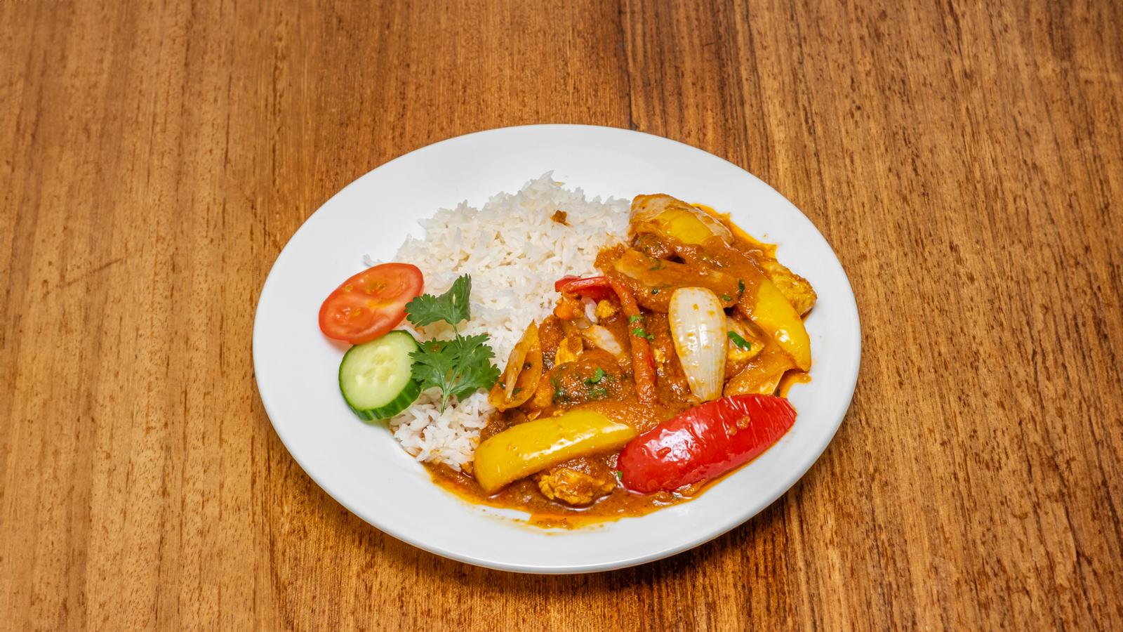 Chicken Jalfrazi With Rice & Salad