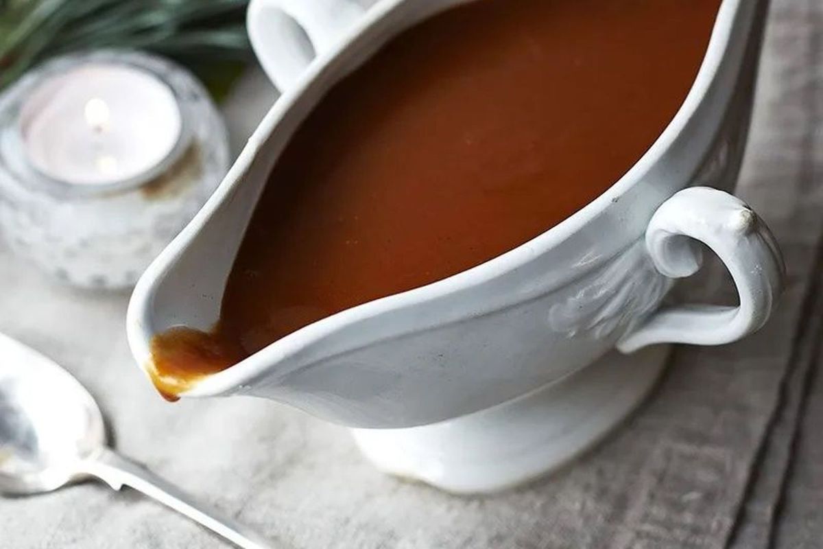 Vegan Gravy (onion) pot