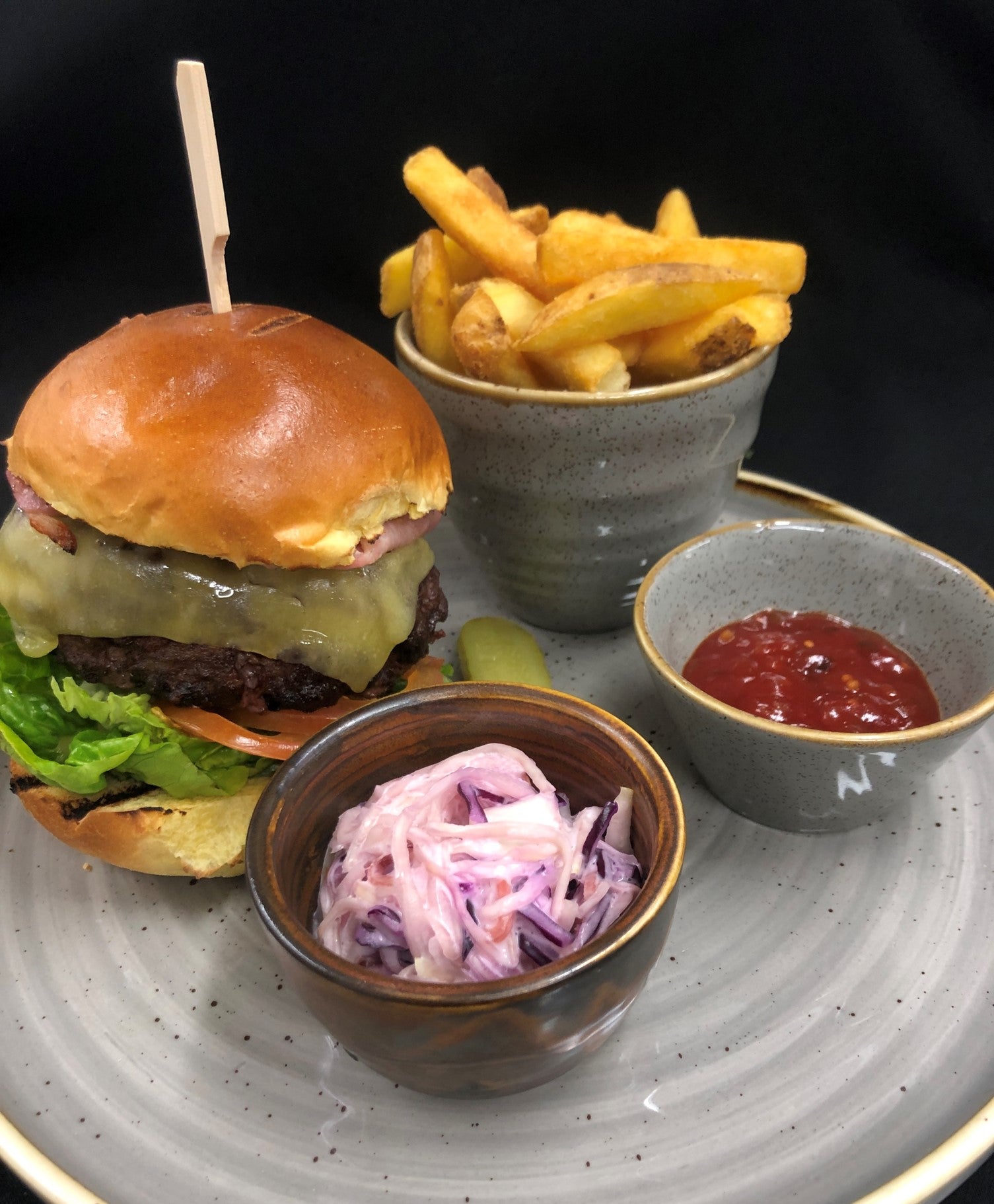 14/Twelve's Signature Burger
