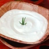 Labneh dish with garlic
