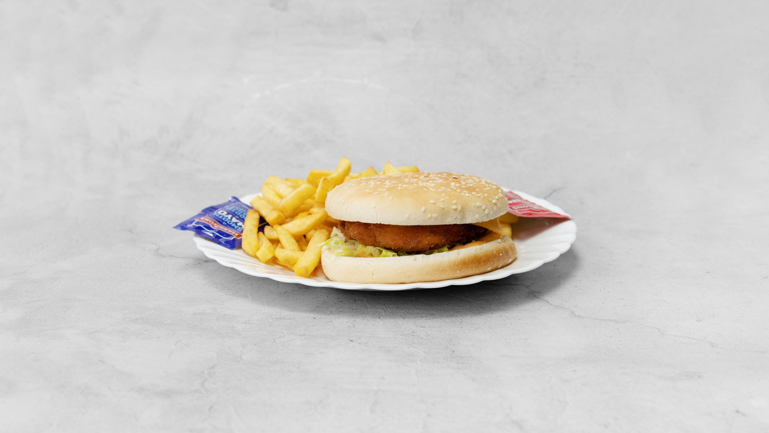 Fillet Burger, Chips and Drink