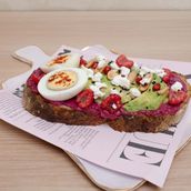 Avocado & Beetroot (Vegetarian)