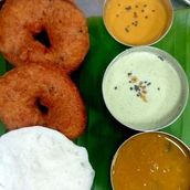 Idly 1pc Vada 2pc