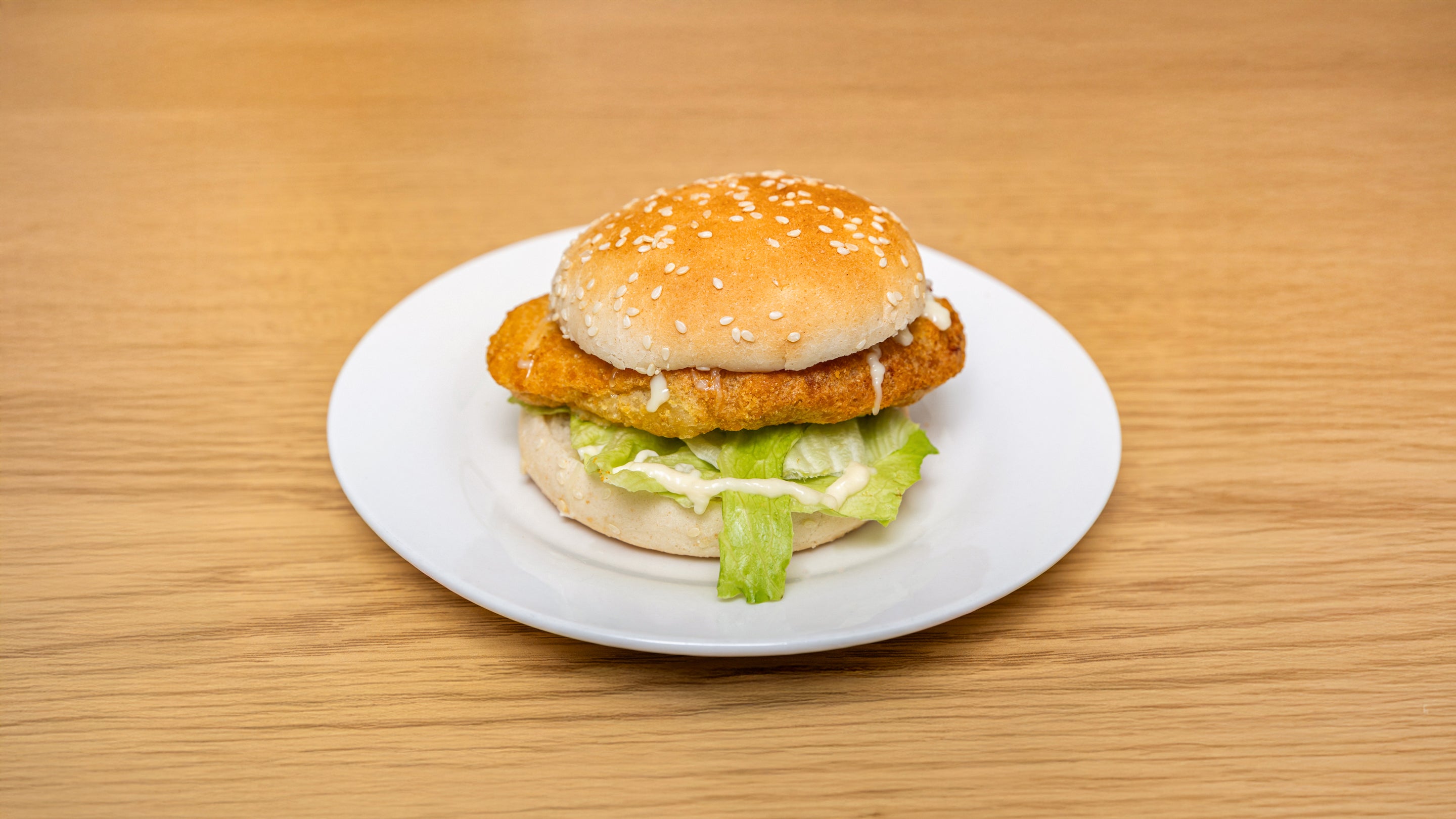 Crispy chicken burger