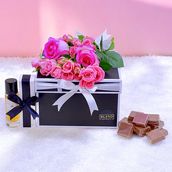 Chic Blooms 19
