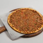 Manakish Meat With Vegetables