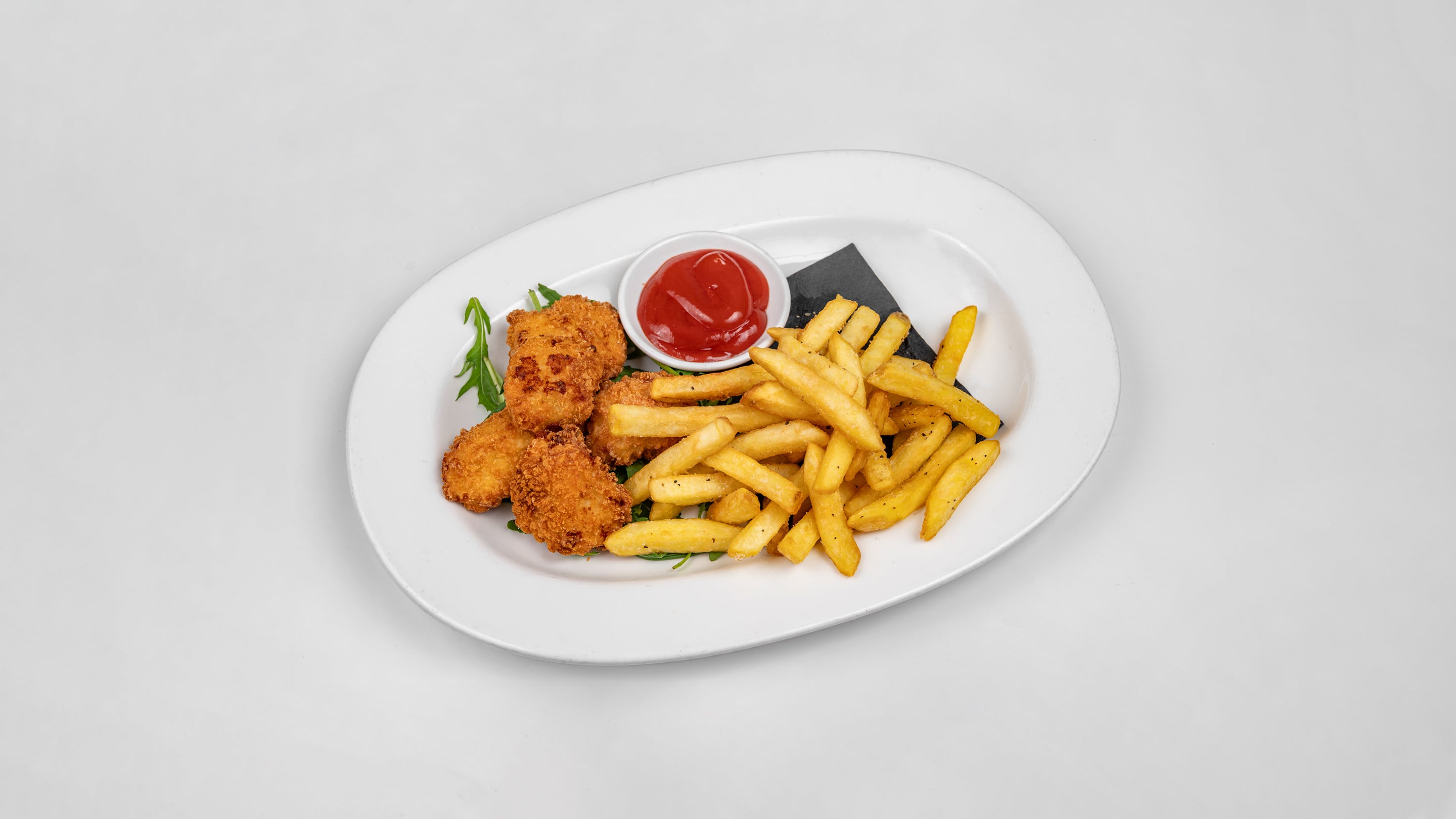 Chicken Nuggets & Chips - Kids